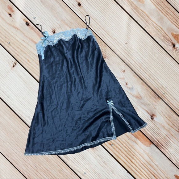Victoria's Secret Other - 4/$20 Victoria’s Secret Angels M blue satin chemise
